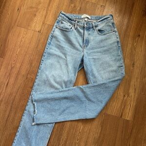 Abercrombie Curve Love 90s Straight Mid Rise Jeans 27 Regular